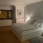Tritt Ein Bring Glück Herein - Exquisite 75 Qm - Messenähe - Parkplatz - Flughafennähe Apartment Düsseldorf