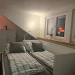 Tritt Ein Bring Glück Herein - Exquisite 75 Qm - Messenähe - Parkplatz - Flughafennähe Apartment Düsseldorf