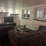 Tritt Ein Bring Glück Herein - Exquisite 75 Qm - Messenähe - Parkplatz - Flughafennähe Apartment
