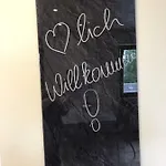 Tritt Ein Bring Glück Herein - Exquisite 75 Qm - Messenähe - Parkplatz - Flughafennähe Apartment Düsseldorf