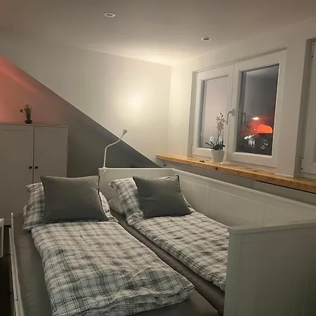 Tritt Ein Bring Glueck Herein - Exquisite 75 Qm - Messenaehe - Parkplatz - Flughafennaehe Appartement Düsseldorf